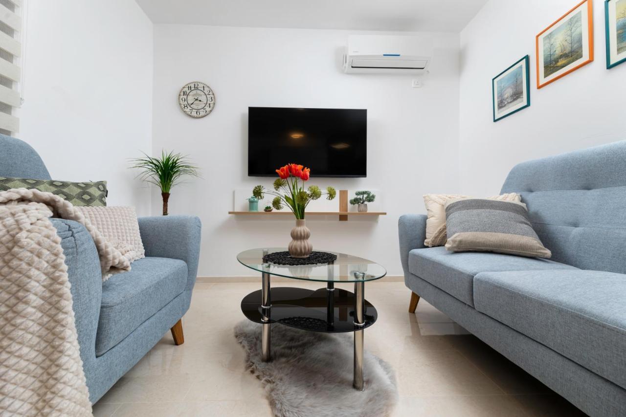 Apartman "Ela" Njivice Exteriér fotografie