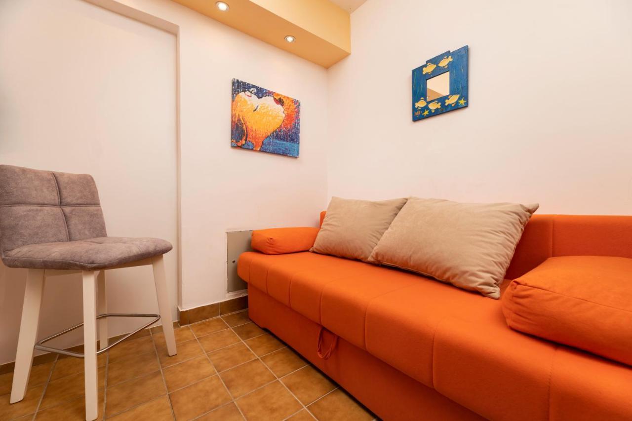 Apartman "Ela" Njivice Exteriér fotografie