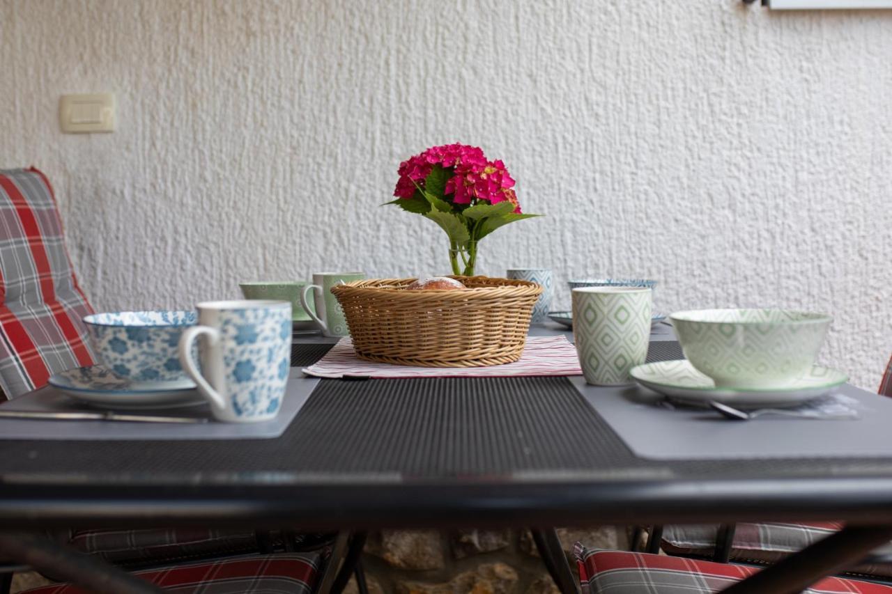 Apartman "Ela" Njivice Exteriér fotografie